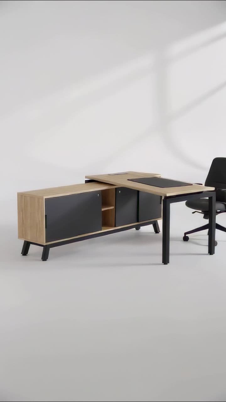 Linea Italia Anzio Modular Office Showcase
