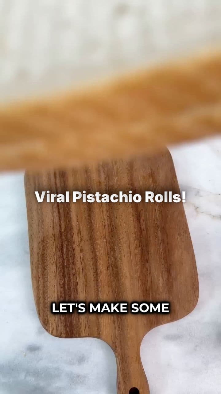 Crunchy Pistachio Chocolate Rolls